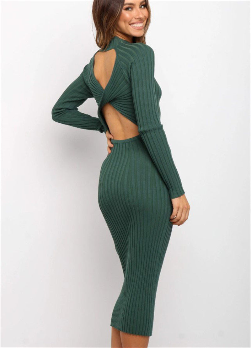Figure-hugging dress made of mesh fabric