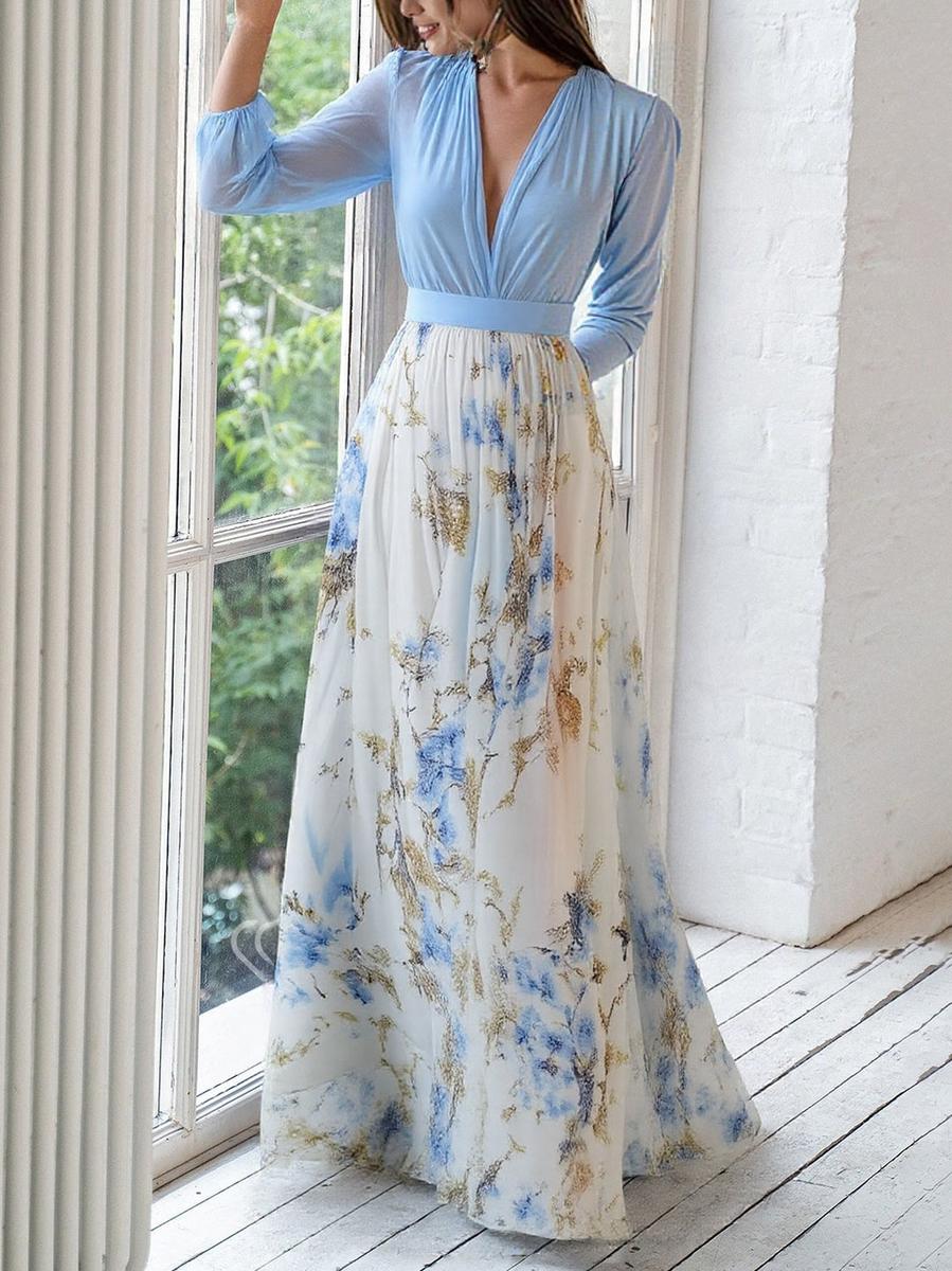 Beautiful Maxi Dress with Floral Pattern and V-Neck
