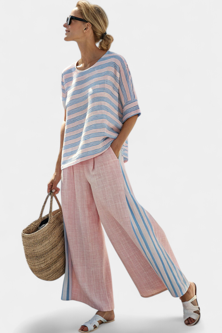 Set in bamboo linen Daisy Mediterranean in delicate pastel pink with elegant blue stripes