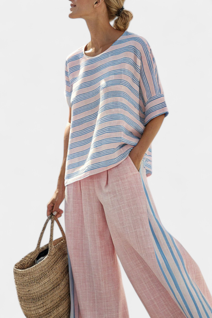 Set in bamboo linen Daisy Mediterranean in delicate pastel pink with elegant blue stripes