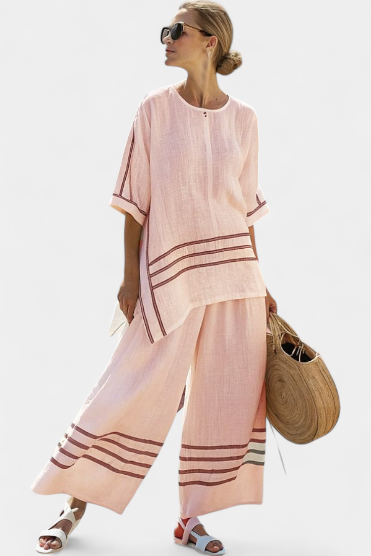 Complete with wide striped pants with irregular cut - modern and comfortable style