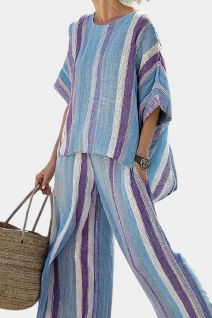 Elegant Daisy Striped Set in Mauve and Pastel Blue for a Sophisticated Look