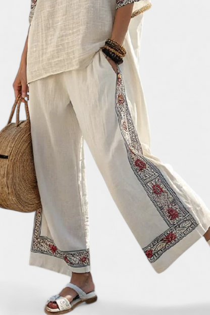 Complete Mediterranean Daisy in bamboo linen with elegant red and green stripes